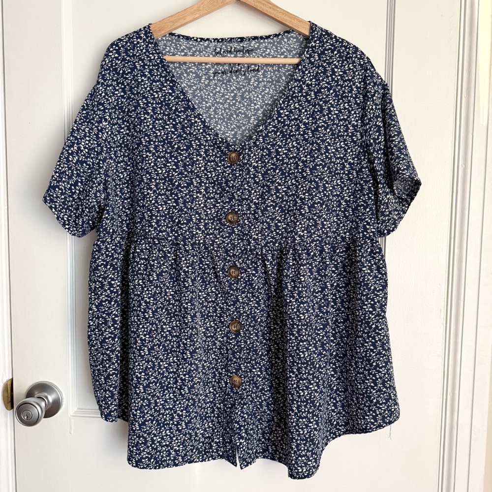 Floral Button-Up V-Neck Peplum Blouse